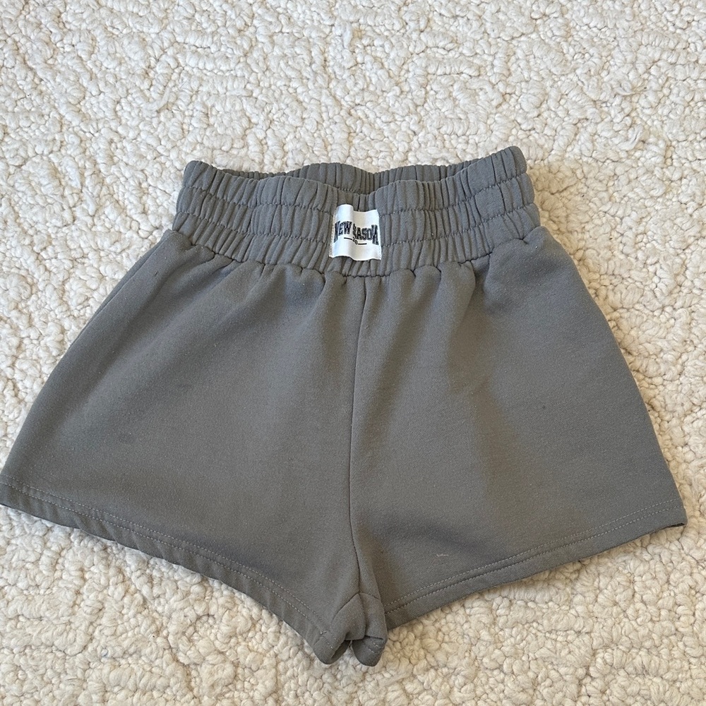 SHEIN Fleece Elsstic Waist Shorts